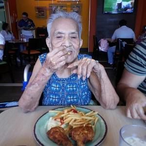 Meet your Posher, María